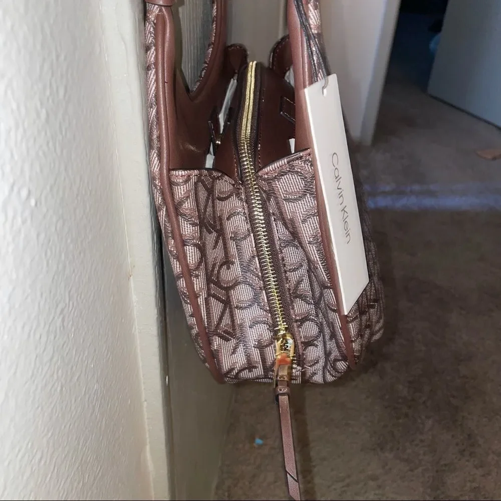 👜 Calvin Klein Monogram Chain Strap Hobo Bag